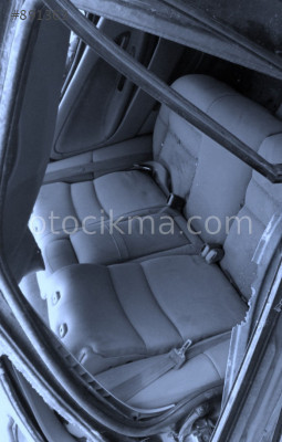 1996 VOLVO S40 ÇIKMA KAPI PLASTİĞİ.