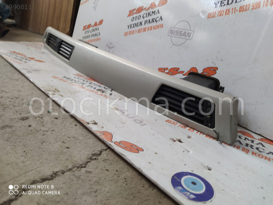 BMW 3 serisi E 90 orta konsol