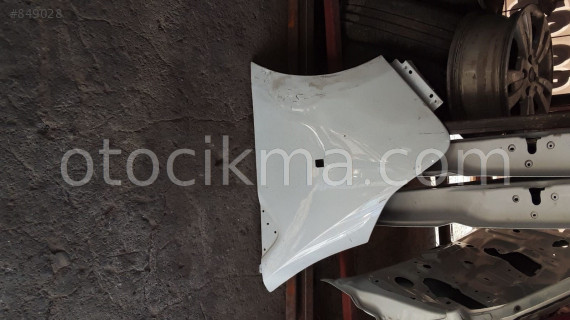 RENAULT TRAFİC ORJİNAL ÇIKMA SOL ÇAMURLUK