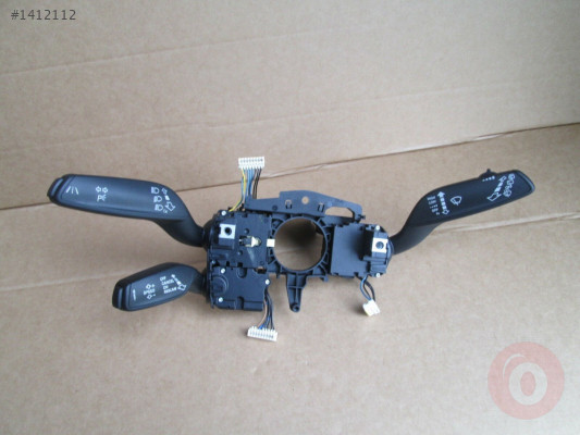 A3 13-16 ACC HIZ SABİTLEMELİ SİNYAL SİLECEK KOLU 8V0953502P