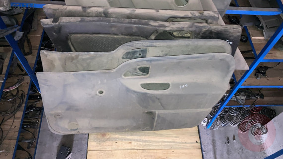 Renault Kangoo kapı döşemeleri