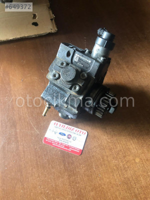 NİSSAN QASHQAİ 1.6 DCİ MAZOT POMPASI 167008960R