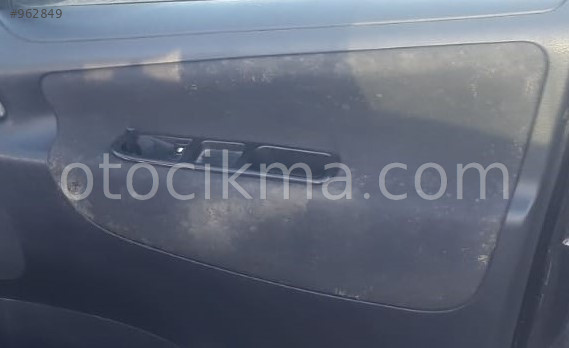 2009 peugeot 207 1.4 benzinli çıkma sağ ön kapı iç kolu