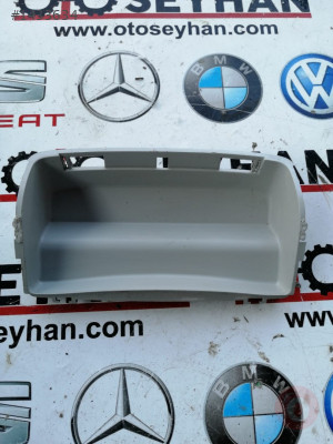 1K0868837F volkswagen golf 6 tavan lambası gözlük yuvası