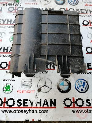 1K0915335B vw caddy 2005 akü yan kapağı