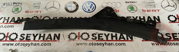 51712993489 bmw x1 E84 motor kaputu ön cam üst davlumbazı