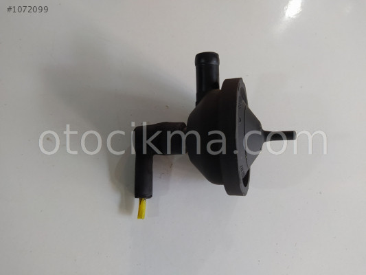 037129638 VW GOLF 2 1.8 8 VALF KARBON FİLTRE VAKUMU SÖKME
