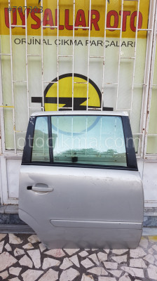 opel zafira sağ arka kapı ve astra corsa insignia çıkmaları