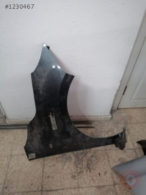 MERCEDES W415 CİTAN SAĞ ÇAMURLUK