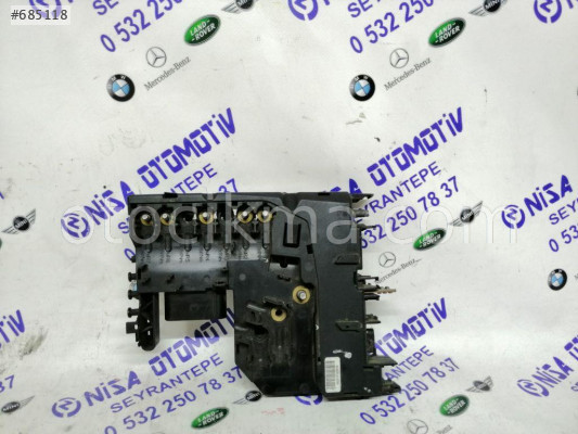 MERCEDES E SERİSİ W212 W207 KASA SİGORTA KUTUSU A2075401850