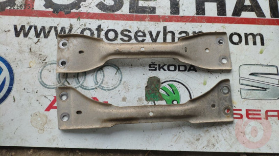 1K0804421C vw caddy alt şase destek demirleri