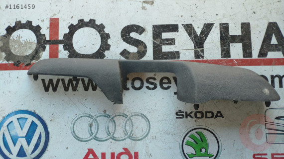 4M51-A24049 ford focus ön sağ kapı kolu kaplaması