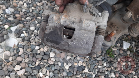 1992 hyundai excel 1.5 karburatörlü çıkma sol kaliper