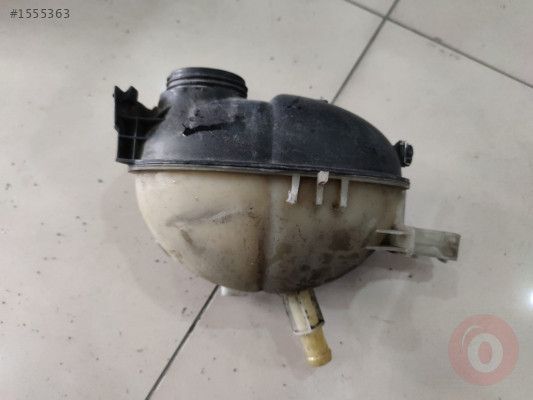Mercedes E Serisi W212 Yedek Su Bidonu 0142230003