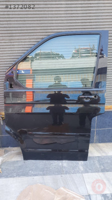 TRANSPORTER SOL ÖN KAPI (SIYAH)
