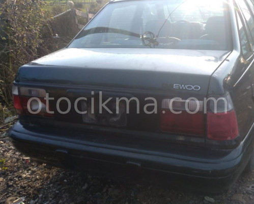 1996 model daewoo racer 1.5 çıkma dolu bagaj kapağı