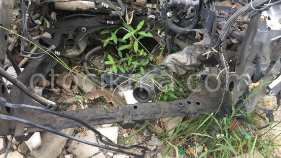 peugeot 607 2.2 dizel orjinal motor beşiği