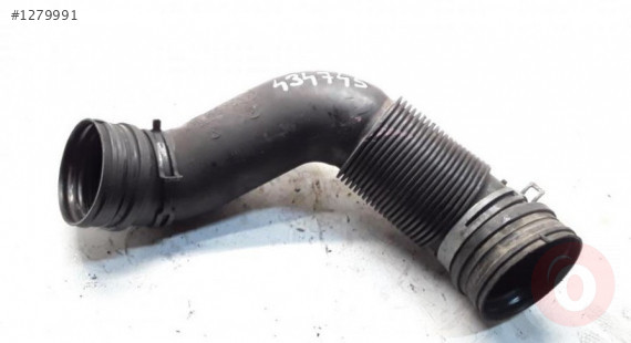 A3 GOLF JETTA LEON OCTAVİA 1.6 HAVA FİLTRE BORUSU 1K0129684A