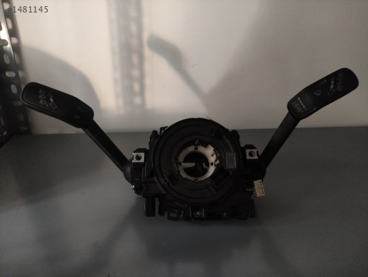 VW GOLF 7 SİLECEK SİNYAL KOLU