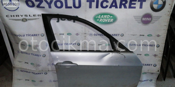 BMW e90 3 serisi sağ ön kapı