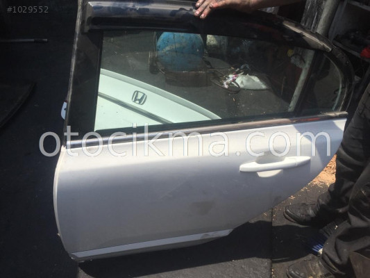 HONDA CİVİC SOL ARKA KAPI DOLU