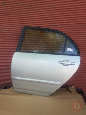 Toyota Corolla Sol Arka Kapı Cam Hatasız Orjinal Çıkma
