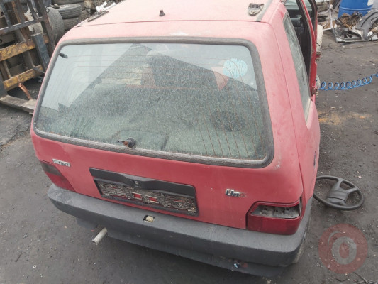 Fiat uno bagaj kapağı