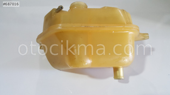 OEM 811 121 407 AUDİ 80 ORJİNAL MOTOR SU BİDONU SIFIR