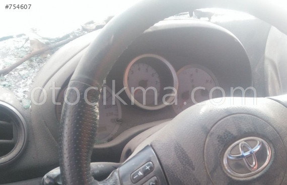 2006 TOYATA RAV 4 2.0 BENZİNLİ GÖSTERGE ÇERÇEVESİ ÇIKMA.