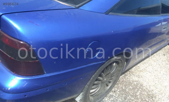 1995 model opel calibra 2.0 çıkma sağ arka çamurluk