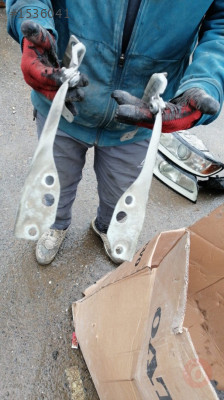 VOLVO S40 KAPUT MENTEŞESİ SAĞ-SOL ÇIKMA ORİJİNAL