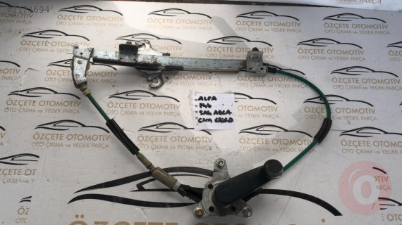 Alfa 146 sağ arka cam krikosu orjinal çıkma