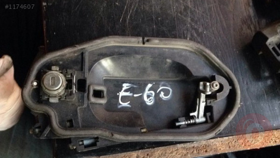 E60 SAĞ ÖN KAPI KOLU BMW ORJİNAL ÇIKMA PARÇA