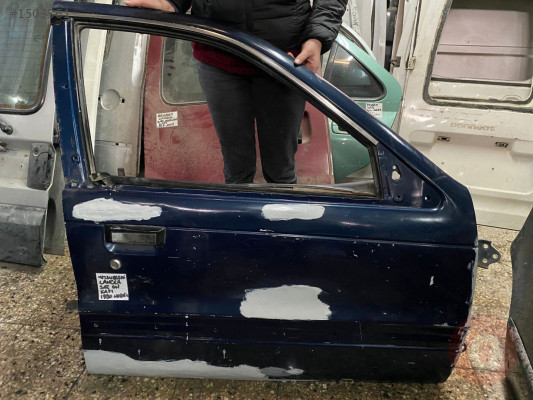 MİTSUBİSHİ LANCER SAĞ ÖN KAPI KİLİDİ ÇIKMA 1990 MODEL