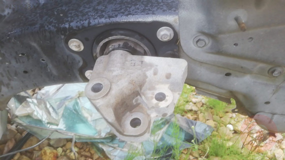 Chevrolet Captiva Sol Motor Kulağı Takozu .Oto Erkan Ünye