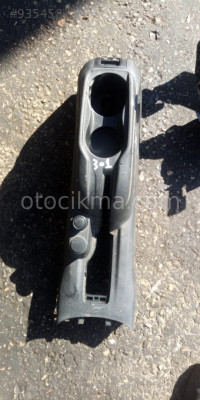 PEUGEOT 301 ORTA KONSOL GÜÇMANLAR OTO