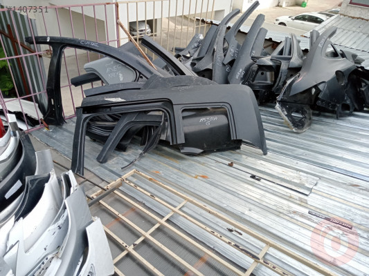 Opel combo c sol frangart sacı 2007 çıkma parça