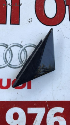8V4837637 audi a3 2019 sol ön kapı cam kenar kaplaması