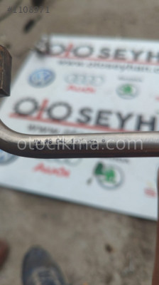 04L131382B skoda octavia mazot borusu
