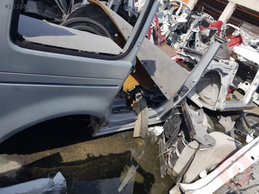 Volkswagen Bora Sağ Arka Çamurluk Hatasız Orjinal Çıkma