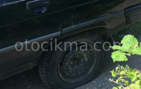 1988 model renault broadway 1.4 çıkma sol arka jant lastik