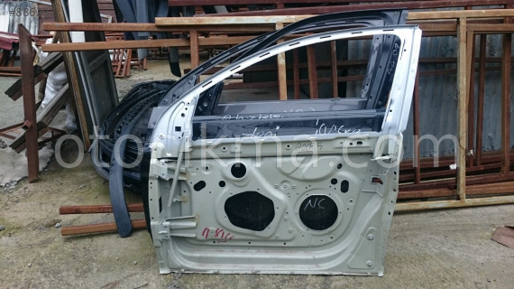 VOLKSWAGEN GOLF 5 SOL ÖN KAPI