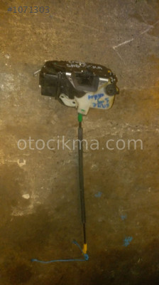 chevrolet cruze sag arka kapı kilidi