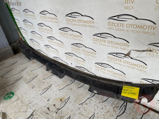 MİTSUBİSHİ GALANT ÖN CAM IZGARASI ORJİNAL 1990 MODEL