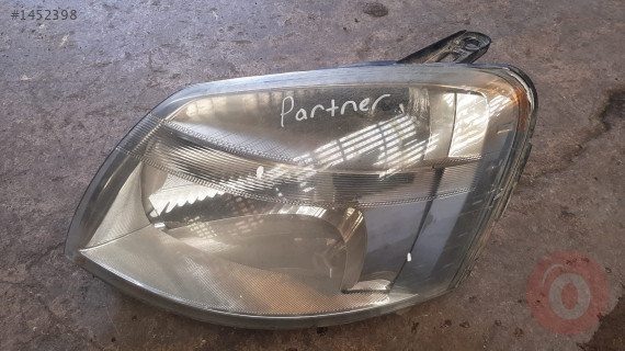 2003 üzeri peugeot partner çıkma sol far