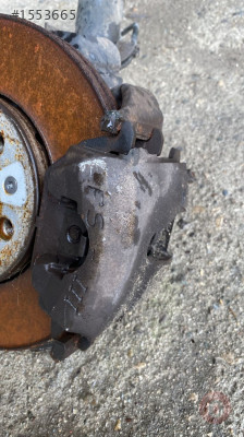 skoda fabia 2011 sağ ön fren merkezi kaliper