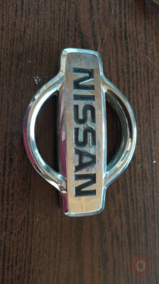 Nissan Primera Arma  Yazı Bagaj Arması