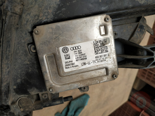 Audi A4 sol far beyni