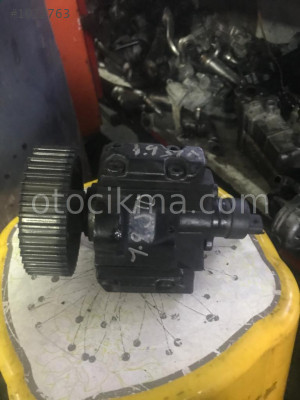 FİAT DOBLO 1.9 JTD 600 MAZOT POMPASI ÇIKMA PARÇA