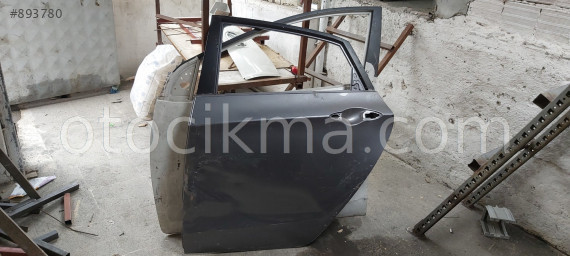 HYUNDAİ İ30 2014 HB SOL ARKA KAPI ÇIKMA ÇELİK ER OTO
